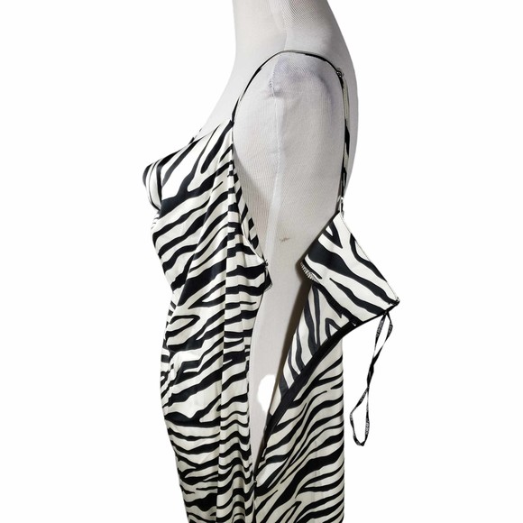 Forever 21 Plus size 1X Black & White Zebra Print Cami Maxi Dress - Picture 5 of 10